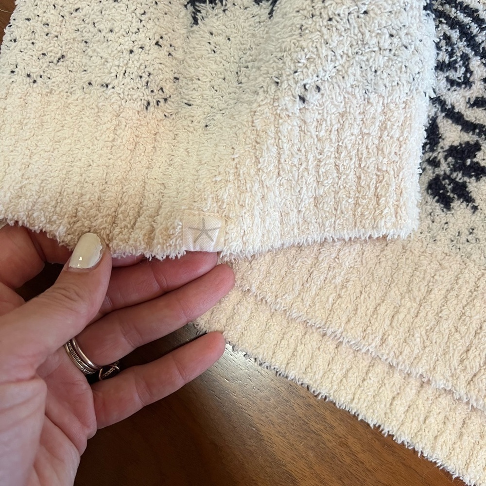 Barefoot Dreams Cozy Chic Women's Sz XLarge Snowflake Seaside Fair Isle Sweater - Picture 4 of 6